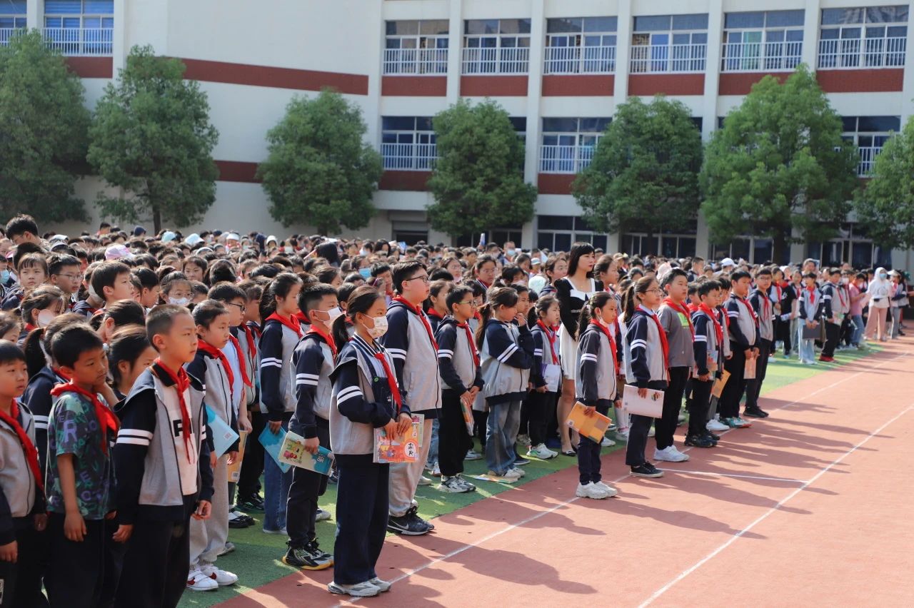 平安课堂（十）防震演练筑防线 居安思危记心间 ——师专一附小开展防震疏散演练活动(图6)